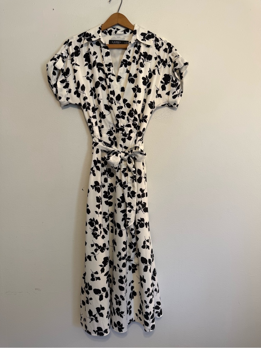 Lauren Ralph Lauren Women's Leaf-Print Belted Crepe Dress Off White & Black 00 - Picture 2 of 9